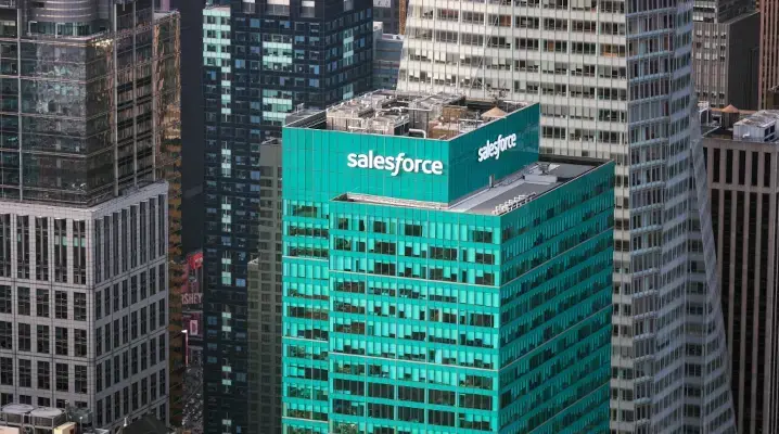 Salesforce apresenta agentes de IA para acelerar vendas e suporte